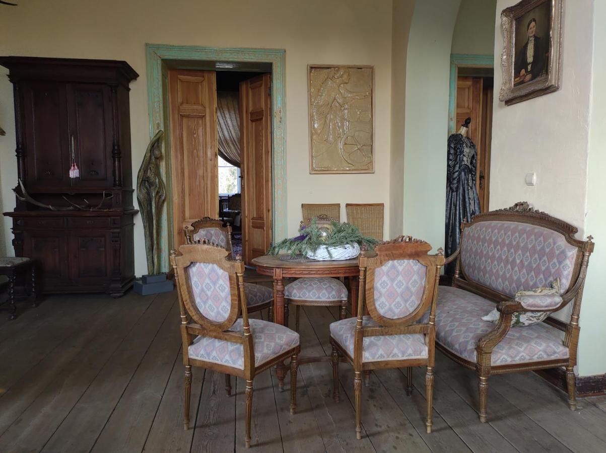 Palac Paprotno Karnice Extérieur photo