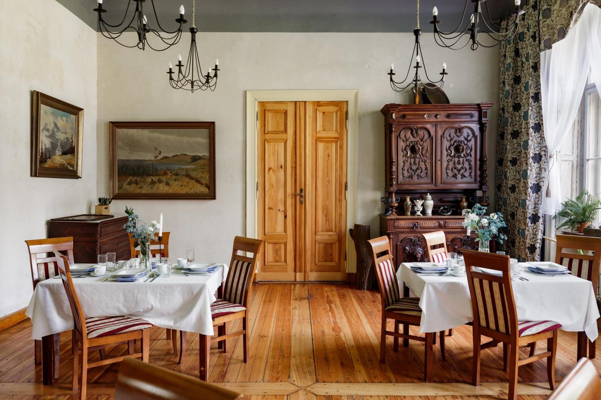 Palac Paprotno Karnice Extérieur photo