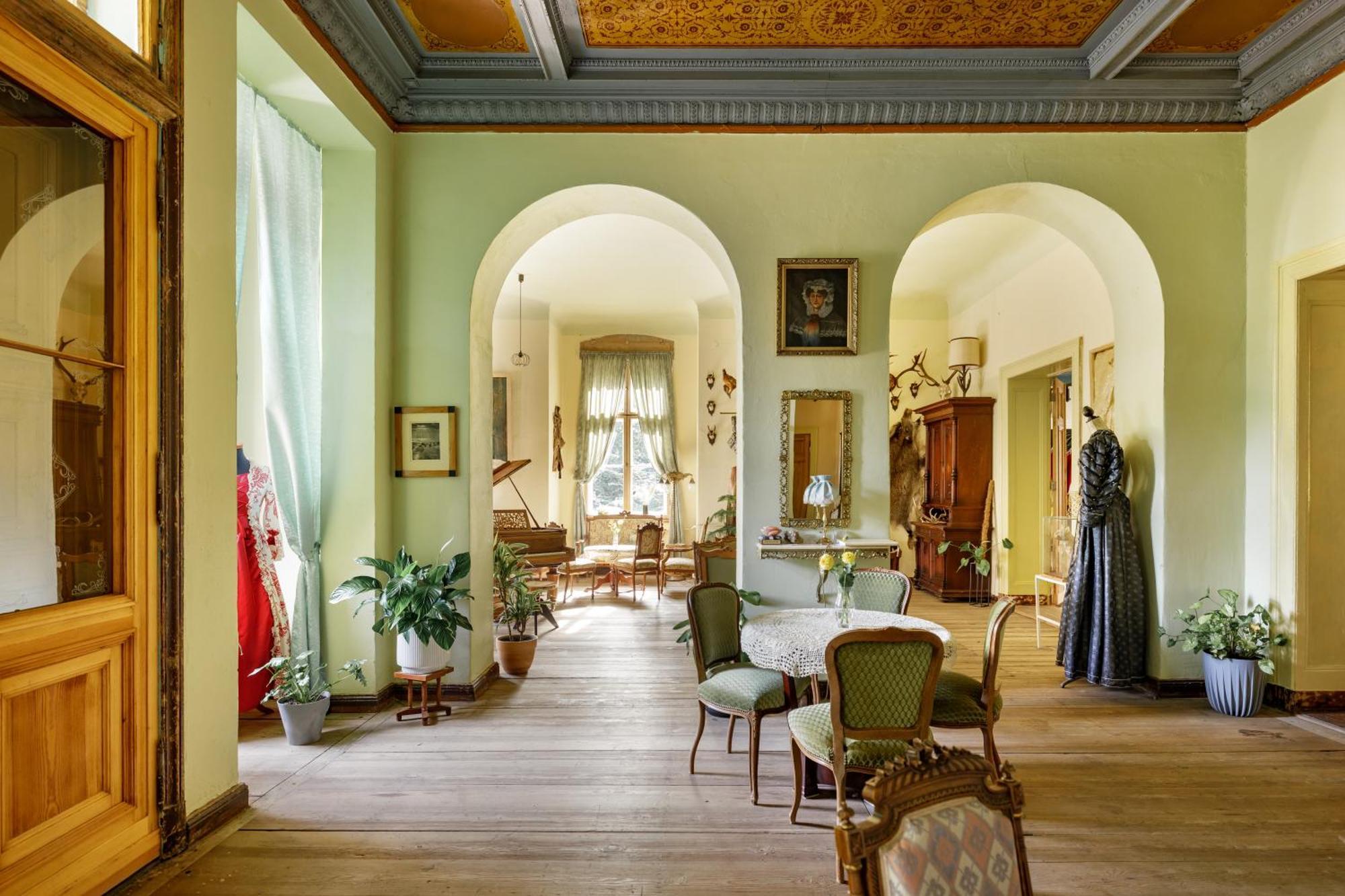 Palac Paprotno Karnice Extérieur photo