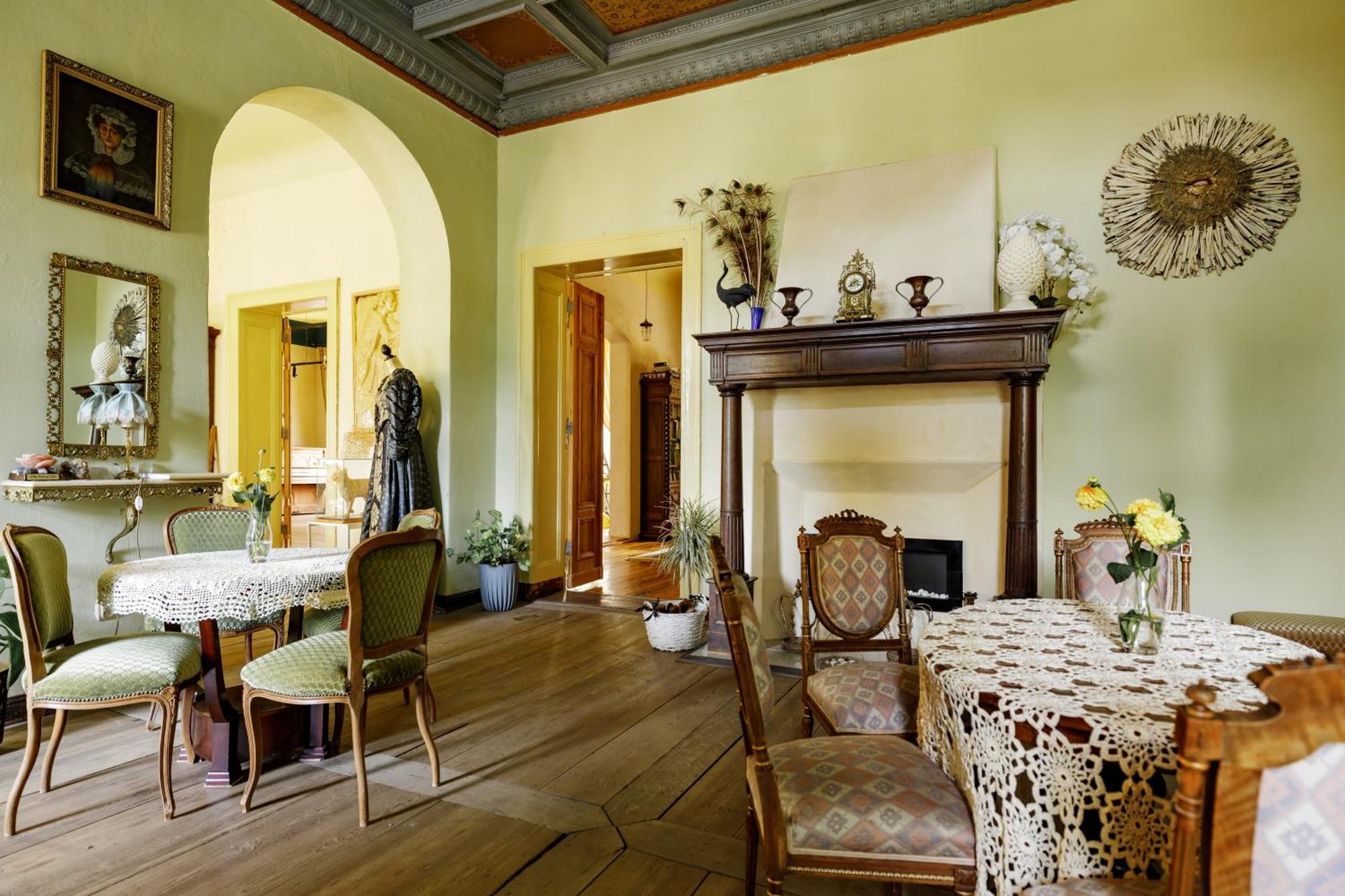 Palac Paprotno Karnice Extérieur photo